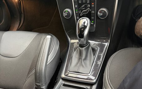 Volvo V40 II рестайлинг, 2017 год, 1 600 000 рублей, 35 фотография