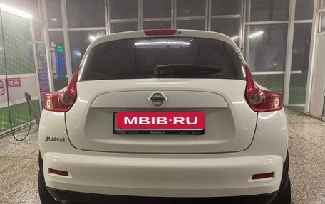 Nissan Juke II, 2013 год, 900 000 рублей, 8 фотография