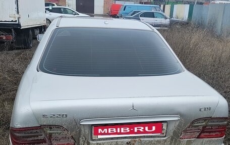 Mercedes-Benz E-Класс, 2000 год, 250 000 рублей, 11 фотография