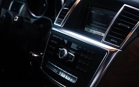 Mercedes-Benz M-Класс, 2013 год, 2 000 000 рублей, 23 фотография