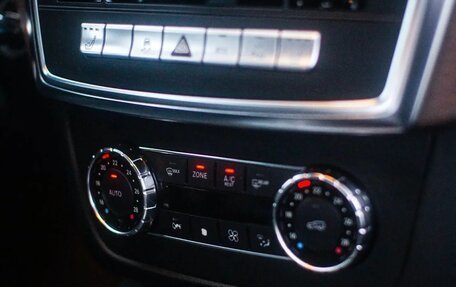 Mercedes-Benz M-Класс, 2013 год, 2 000 000 рублей, 24 фотография