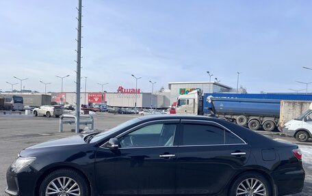 Toyota Camry, 2017 год, 2 360 000 рублей, 2 фотография