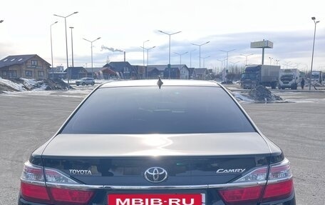 Toyota Camry, 2017 год, 2 360 000 рублей, 5 фотография