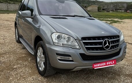 Mercedes-Benz M-Класс, 2010 год, 1 170 000 рублей, 2 фотография