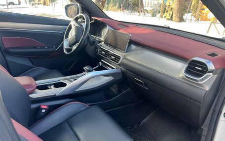 Geely Coolray I, 2023 год, 1 900 000 рублей, 8 фотография