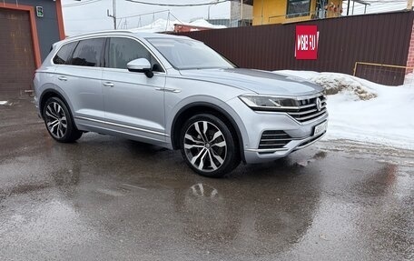Volkswagen Touareg III, 2018 год, 5 100 000 рублей, 3 фотография