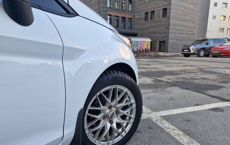 Ford Fiesta, 2016 год, 870 000 рублей, 10 фотография