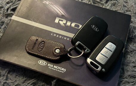 KIA Rio III рестайлинг, 2013 год, 820 000 рублей, 27 фотография