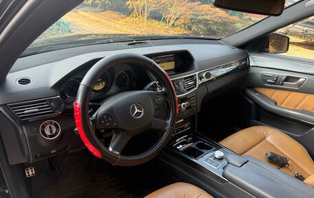 Mercedes-Benz E-Класс, 2011 год, 1 450 000 рублей, 1 фотография