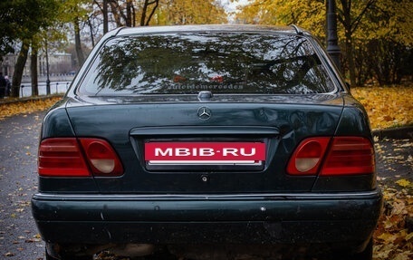 Mercedes-Benz E-Класс, 1997 год, 295 000 рублей, 5 фотография