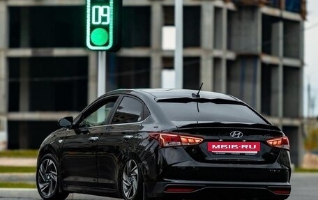 Hyundai Solaris II рестайлинг, 2021 год, 1 750 000 рублей, 8 фотография