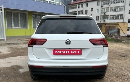 Volkswagen Tiguan II, 2017 год, 2 050 000 рублей, 5 фотография