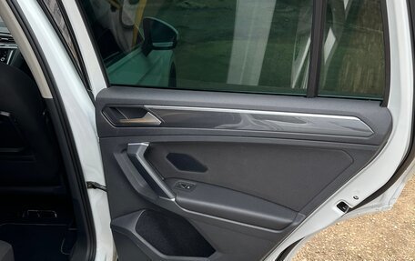 Volkswagen Tiguan II, 2017 год, 2 050 000 рублей, 18 фотография