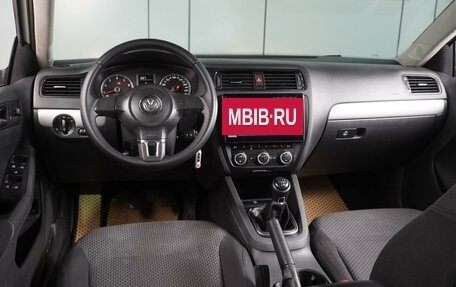 Volkswagen Jetta VI, 2012 год, 929 000 рублей, 6 фотография