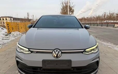 Volkswagen Golf VIII, 2022 год, 1 655 000 рублей, 2 фотография