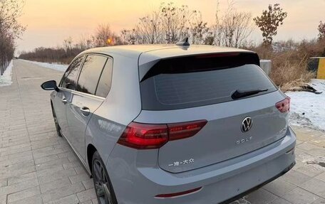 Volkswagen Golf VIII, 2022 год, 1 655 000 рублей, 5 фотография