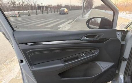 Volkswagen Golf VIII, 2022 год, 1 655 000 рублей, 12 фотография