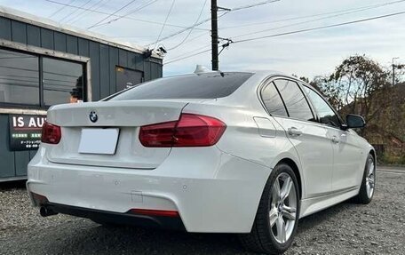 BMW 3 серия, 2018 год, 1 218 000 рублей, 3 фотография