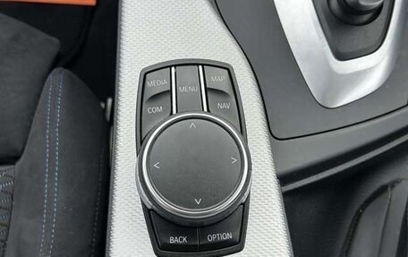 BMW 3 серия, 2018 год, 1 218 000 рублей, 13 фотография