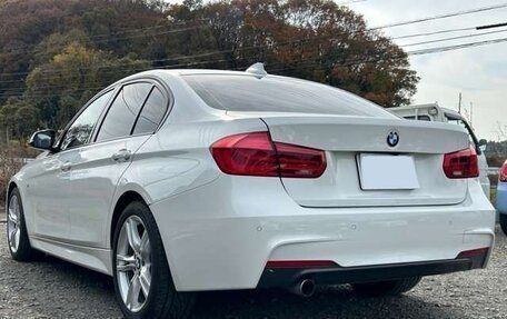 BMW 3 серия, 2018 год, 1 218 000 рублей, 14 фотография