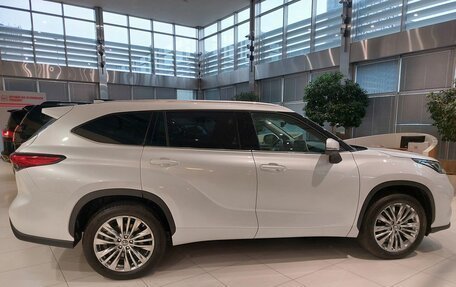 Toyota Highlander, 2025 год, 6 690 000 рублей, 5 фотография