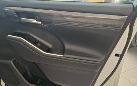 Toyota Highlander, 2025 год, 6 690 000 рублей, 16 фотография