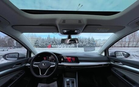 Volkswagen Golf VIII, 2022 год, 1 863 000 рублей, 8 фотография