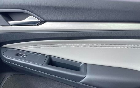 Volkswagen Golf VIII, 2022 год, 1 863 000 рублей, 17 фотография