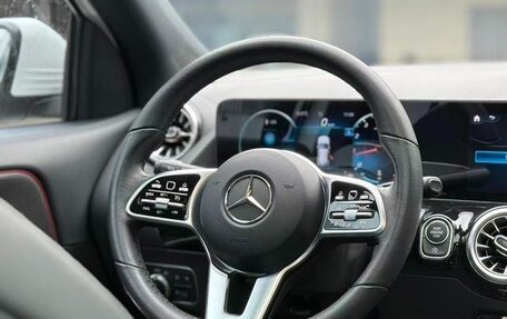 Mercedes-Benz GLA, 2023 год, 2 387 000 рублей, 9 фотография