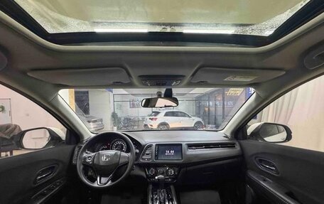 Honda Vezel, 2022 год, 1 445 000 рублей, 10 фотография