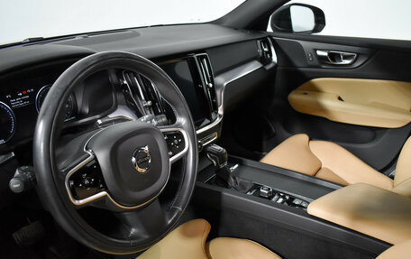 Volvo V60 II, 2019 год, 2 335 000 рублей, 9 фотография