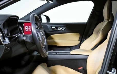 Volvo V60 II, 2019 год, 2 335 000 рублей, 12 фотография