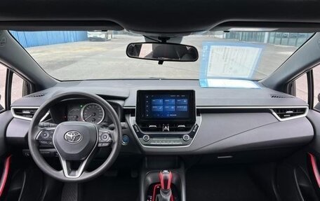 Toyota Corolla, 2022 год, 1 615 000 рублей, 2 фотография