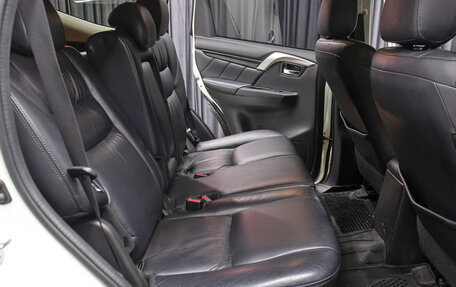 Mitsubishi Pajero Sport III рестайлинг, 2016 год, 2 998 000 рублей, 12 фотография