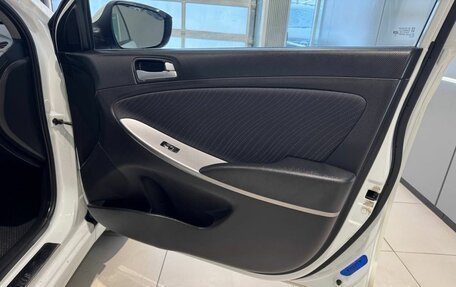 Hyundai Solaris II рестайлинг, 2016 год, 1 029 000 рублей, 19 фотография