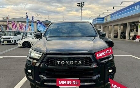 Toyota Hilux VIII, 2023 год, 4 400 000 рублей, 3 фотография