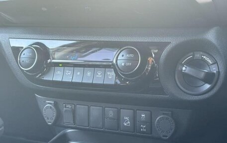 Toyota Hilux VIII, 2023 год, 4 400 000 рублей, 15 фотография