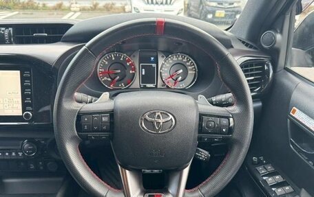 Toyota Hilux VIII, 2023 год, 4 400 000 рублей, 11 фотография