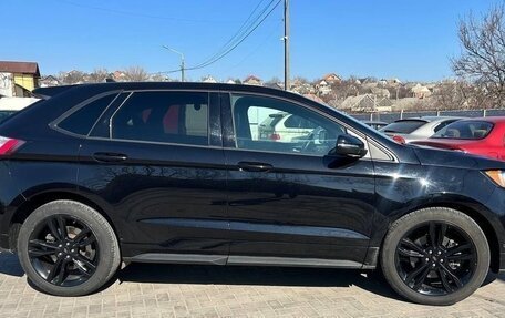 Ford Edge II рестайлинг, 2019 год, 3 050 000 рублей, 4 фотография