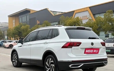 Volkswagen Tiguan II, 2022 год, 2 100 855 рублей, 4 фотография