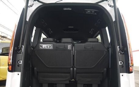 Honda Stepwgn, 2026 год, 3 500 000 рублей, 14 фотография