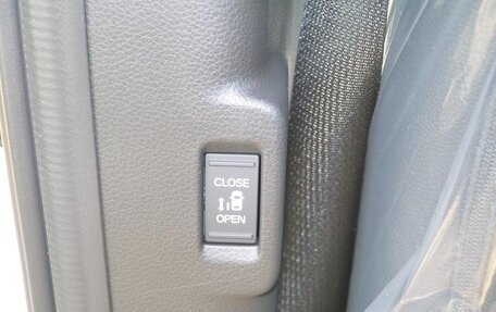 Honda Stepwgn, 2026 год, 3 500 000 рублей, 13 фотография