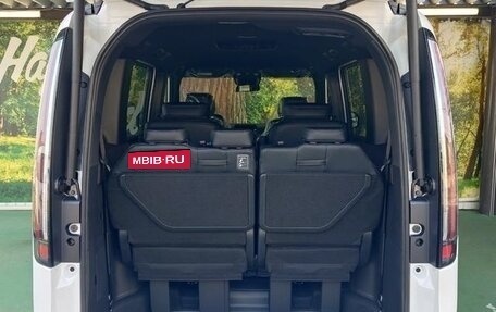 Honda Stepwgn, 2026 год, 3 500 000 рублей, 24 фотография