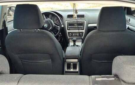 Skoda Octavia, 2012 год, 800 000 рублей, 10 фотография