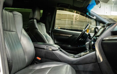 Toyota Alphard III, 2019 год, 4 999 000 рублей, 26 фотография