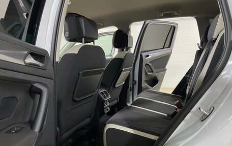 Volkswagen Tiguan II, 2019 год, 2 531 000 рублей, 17 фотография