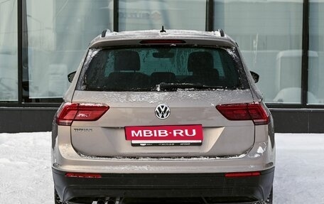 Volkswagen Tiguan II, 2019 год, 2 299 000 рублей, 4 фотография