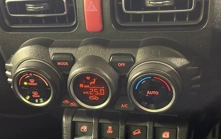 Suzuki Jimny, 2023 год, 1 855 000 рублей, 13 фотография