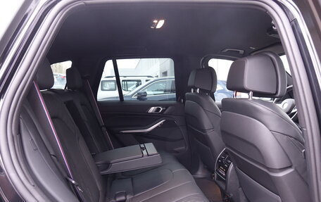 BMW X5, 2025 год, 65 000 000 рублей, 23 фотография