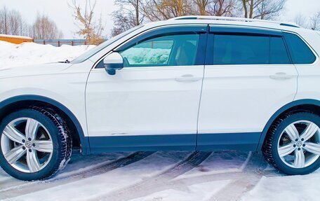 Volkswagen Tiguan II, 2020 год, 3 600 000 рублей, 5 фотография